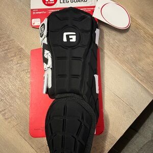 G-Form Left Swing Youth Elite Leg Guard